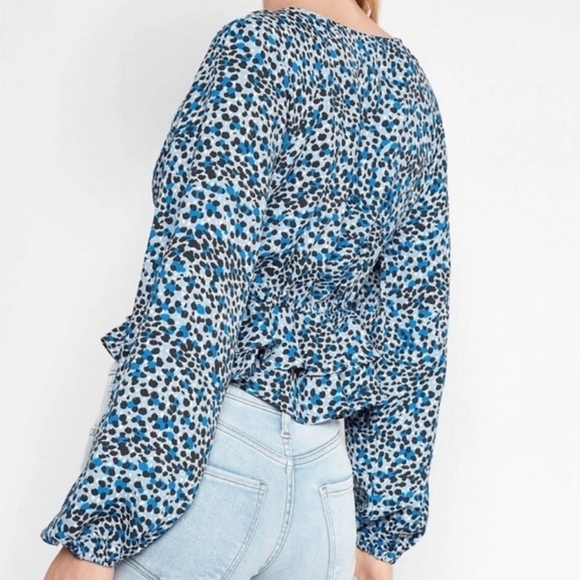 Express Top - Picture 2 of 5